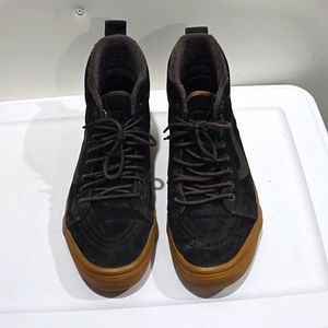 VANS Sk8-Hi MTE Black Gum Unisex 10.5 Mens 12 Women's